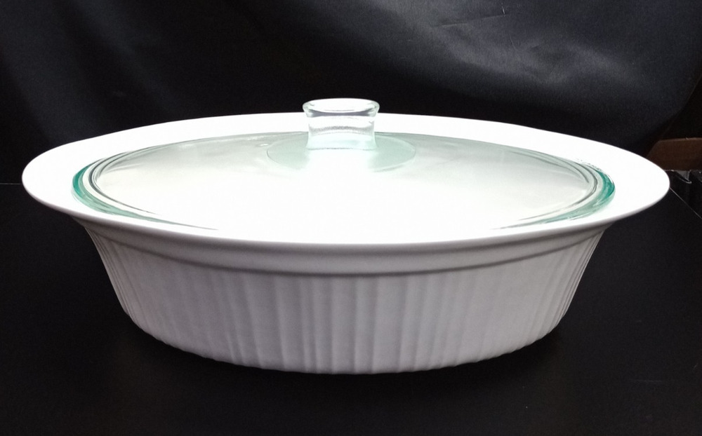Corning Ware Oval 4Qt French White Casserole Roaster/Baking Dish with Glass Lid